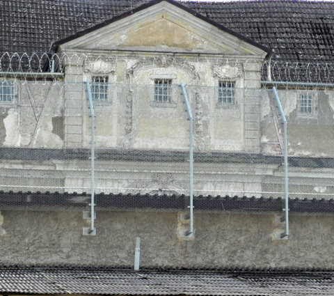 Auch ein ehemaliges herzogliches Schloss gehört heute zum Gefängnisareal.